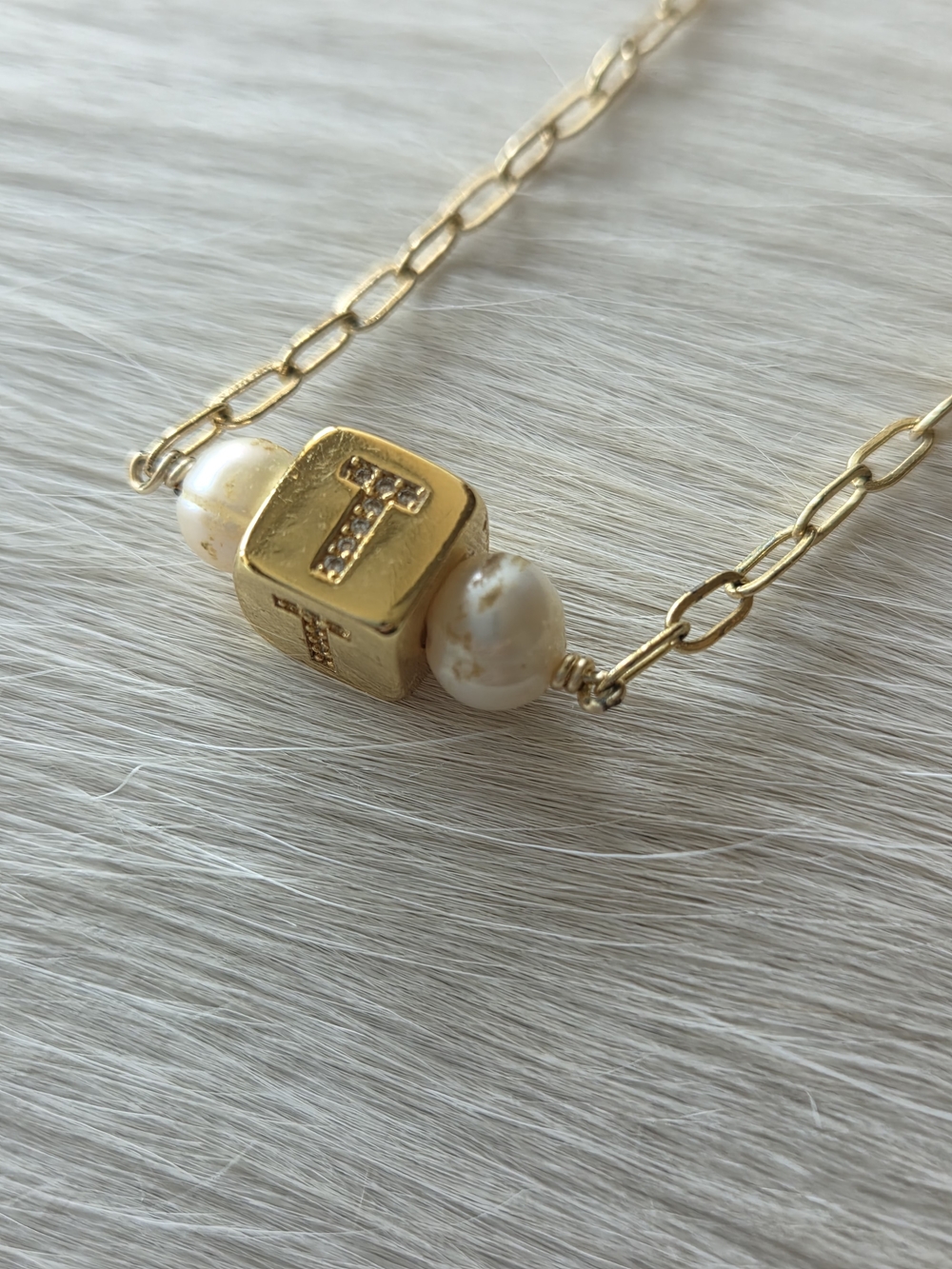 Anthropologie Gold Initial T Necklace with Cream Pearls